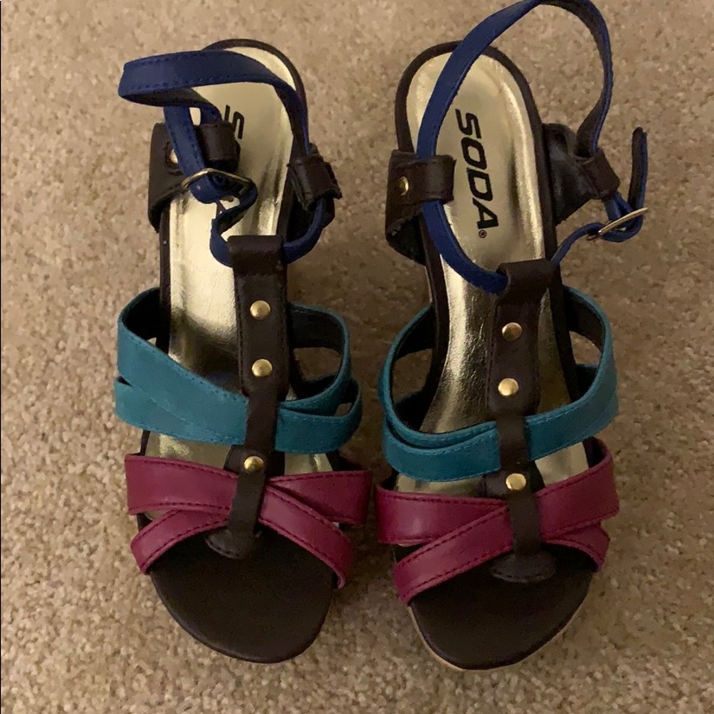 Color strap platforms - Picture 3 of 3